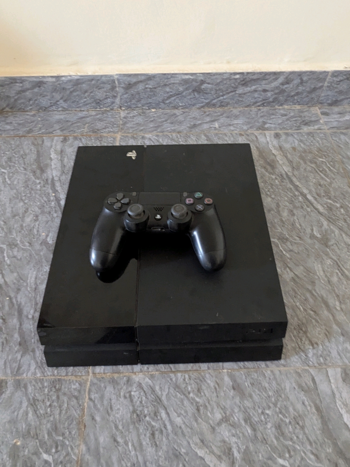 PlayStation 4 hackée avec plusieurs jeux