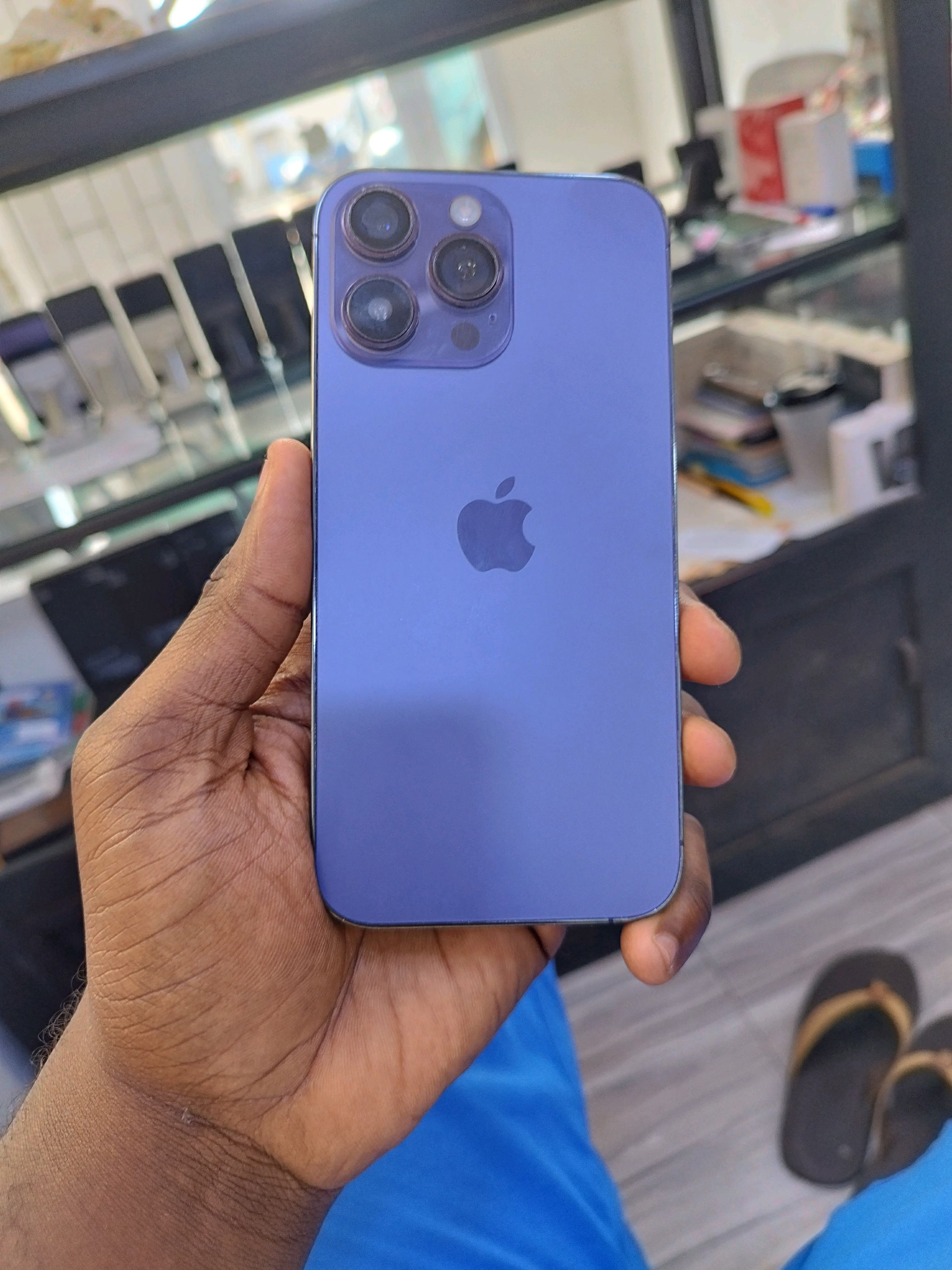 iPhone 14 PM 256GB & iPhone 13 PM 512GB